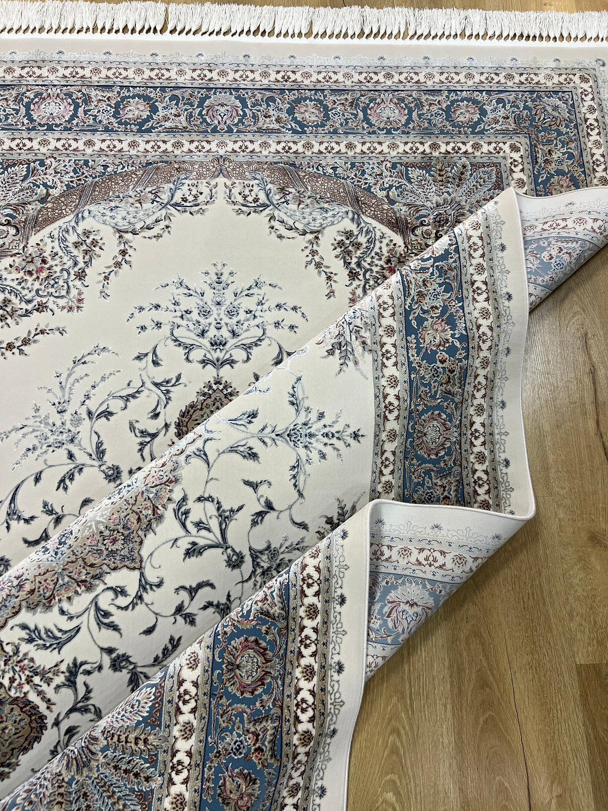 5x8 ft Ivory Silk Rug with Blue Border and Medallion, Classic Turkish Style