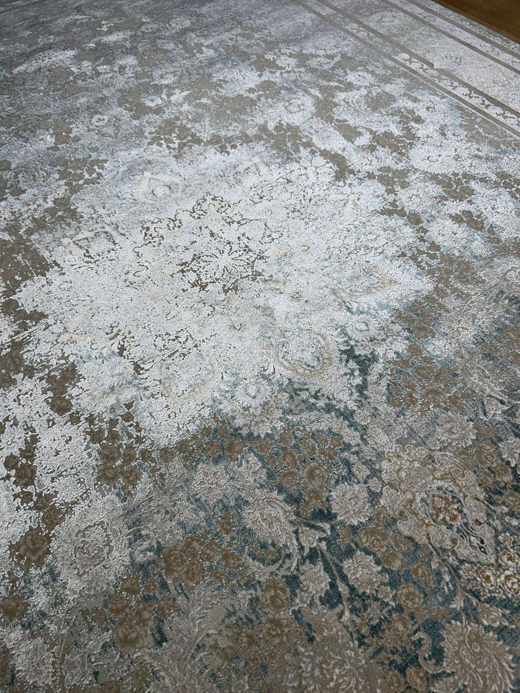 Beige Blue Silk Rug, Distressed Pattern Medallion Design, Classic Silk Carpet