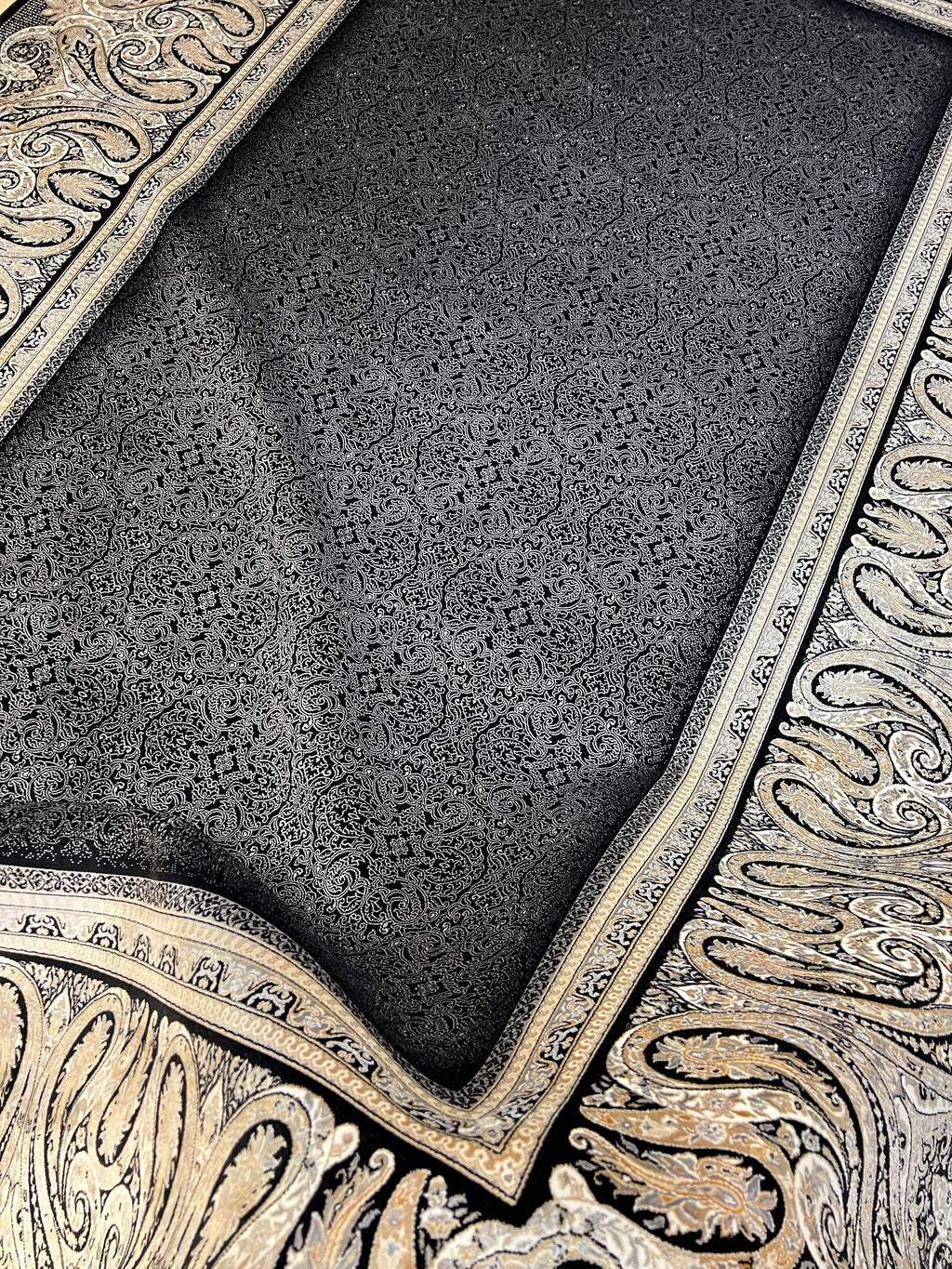 Black Silk Rug, Luxury Style Home Decor, Turkish Carpet