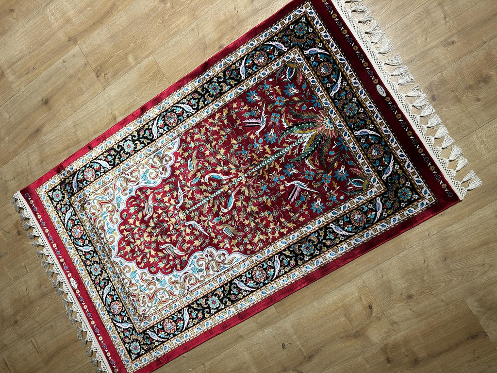 2.62x4.10 ft Red Silk Prayer Rug With Black Border, Floral and Bird Design Mat