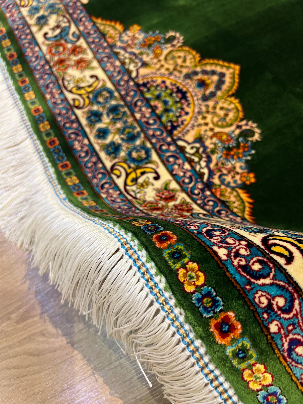 Green Modal Silk Prayer Rug, Luxury Muslim Gift Mat (2.62X4.10 ft) Janamaz Mat