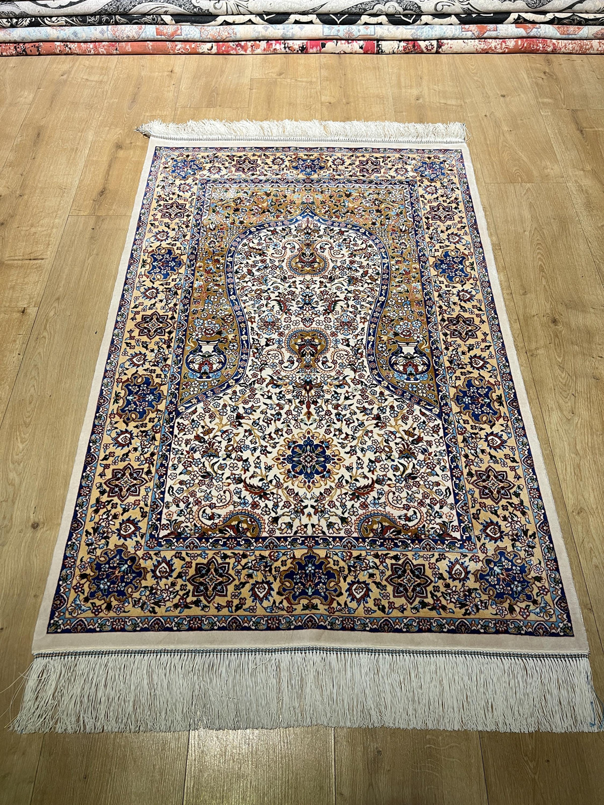 2.62x4.10 Ft Ivory Beige Silk Prayer Rug With Floral Design, Muslim Gift Prayer Mat