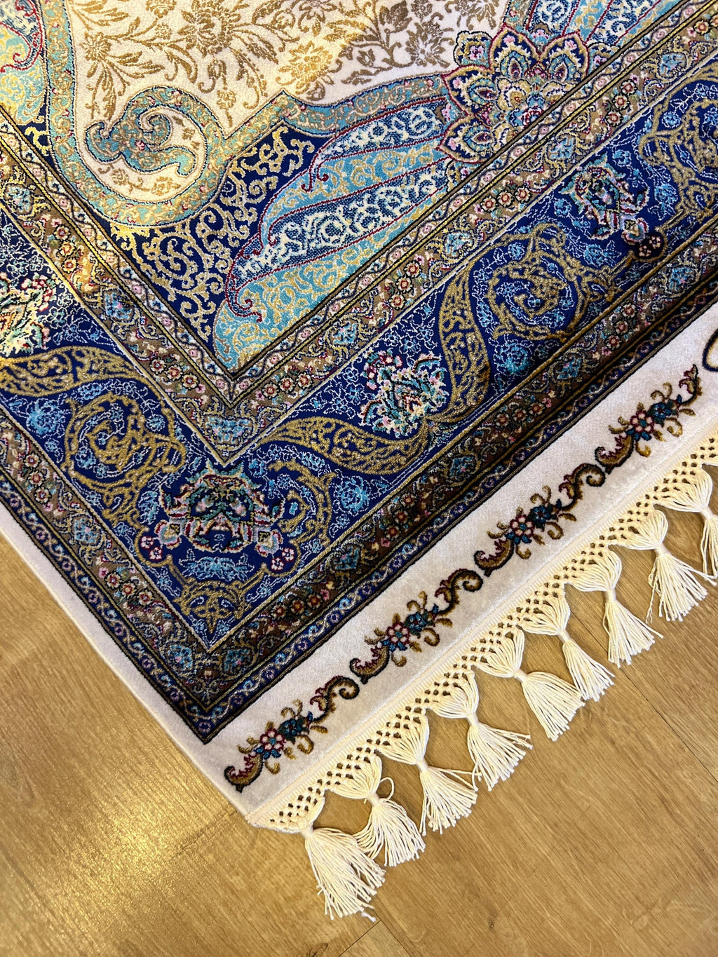 Ivory Silk Rug with Blue Medallion Pattern, Luxury Small Silk Carpet