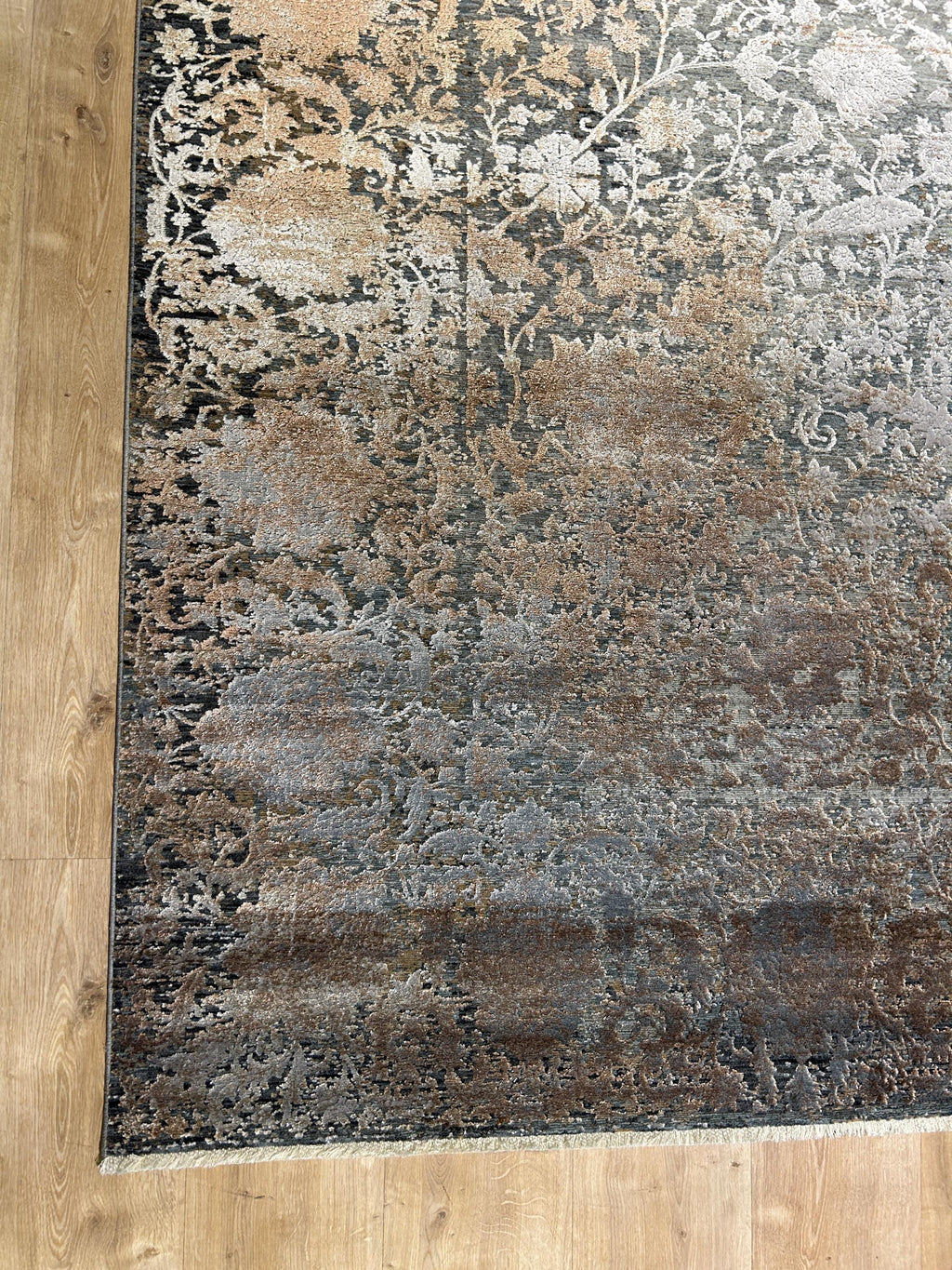 5x8 ft Brown Gray Bamboo Rug with Antique Distressed Design