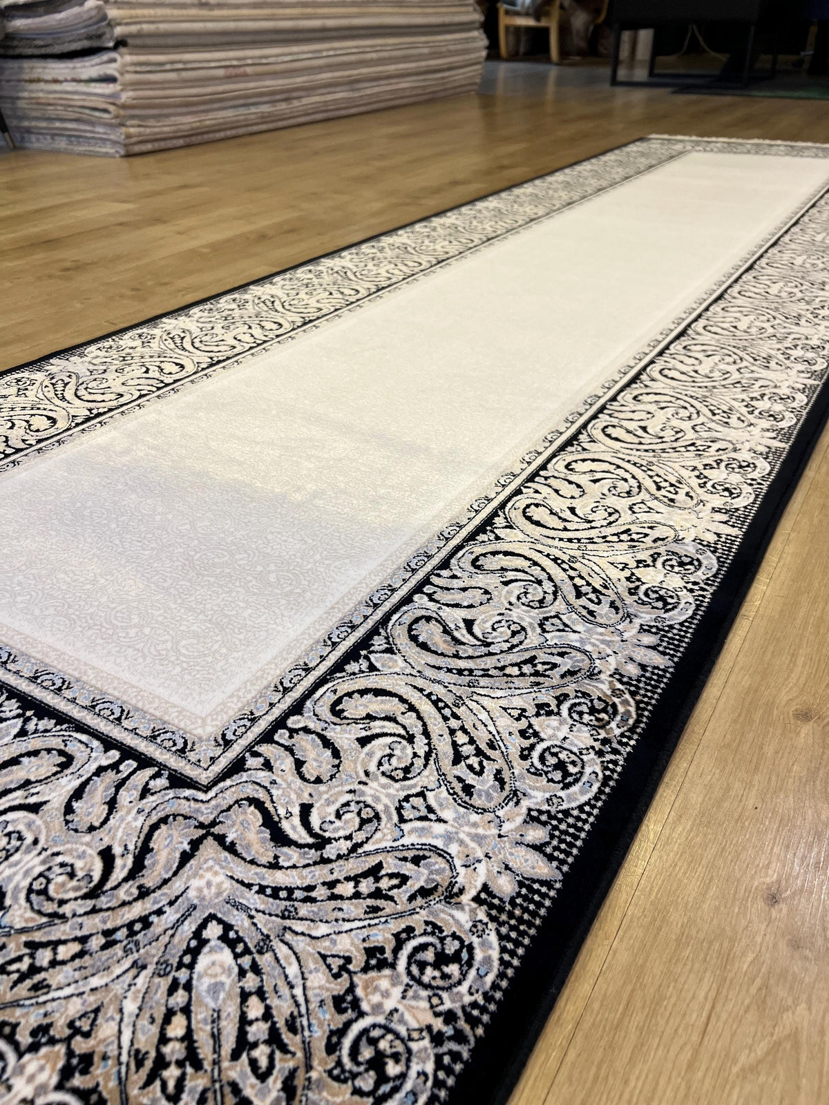 Black and Cream Silk Runner Rug, 3x10 ft, Classic Luxury Hallway Rug