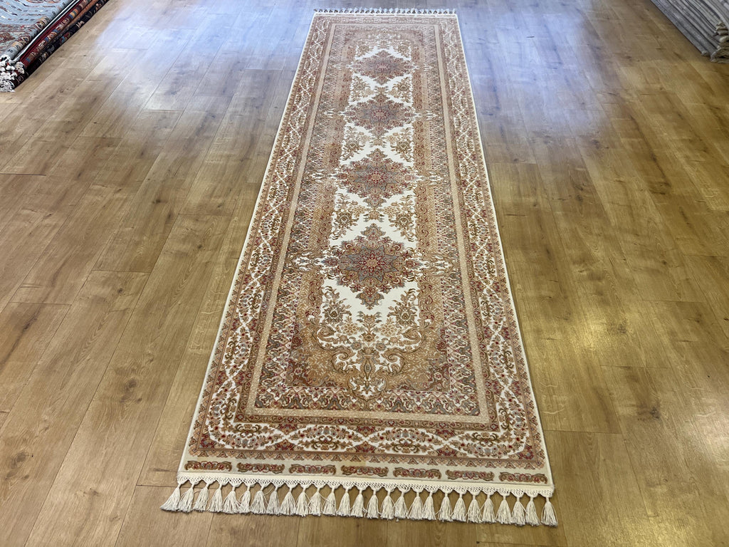 Cream Gold Medallion Silk Runner Rug, 3x10 ft, Classic Luxury Hallway Rug