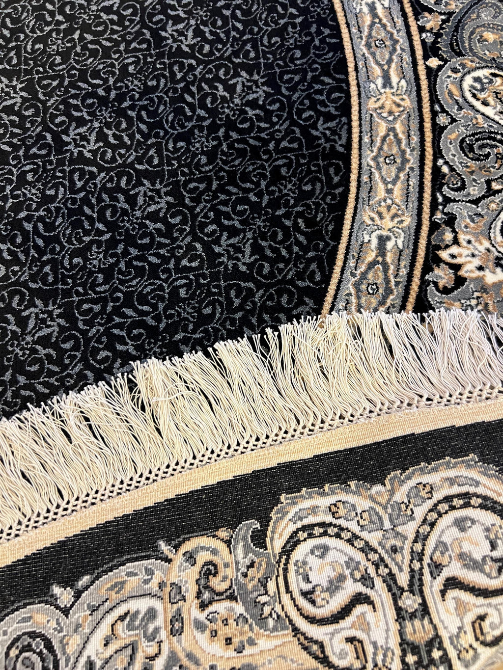 5x5 Ft Round Black Gray Silk Rug, Framed Border Design, Classic Luxury Area Rug