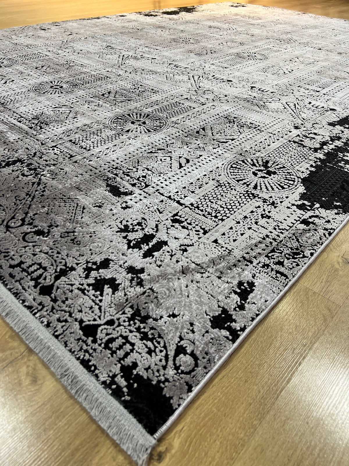 7x10 Ft Gray Traditional Ethnic Pattern Distressed Bamboo Rug