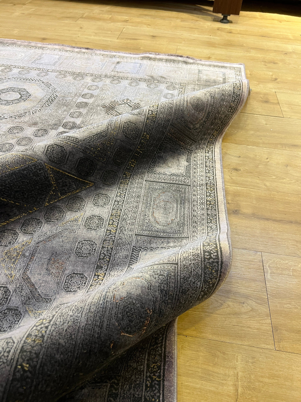 5x8 Ft Ethnic Geometric Medallion Gray Bamboo Area Rug
