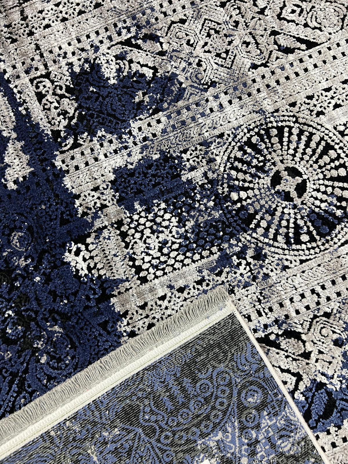 7x10 Ft Blue Gray Traditional Ethnic Pattern Distressed Bamboo Rug