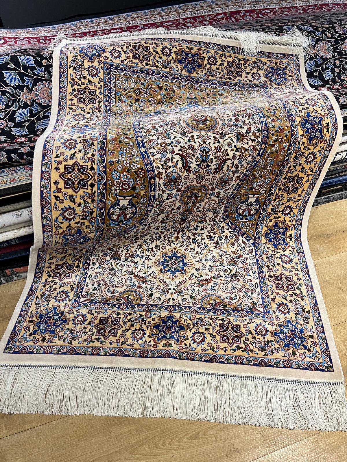 2.62x4.10 Ft Ivory Beige Silk Prayer Rug With Floral Design, Muslim Gift Prayer Mat