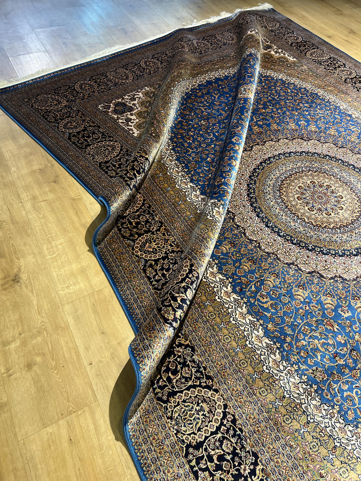 Blue Silk Rug 7x10 ft, Medallion Design Classic Turkish Carpet