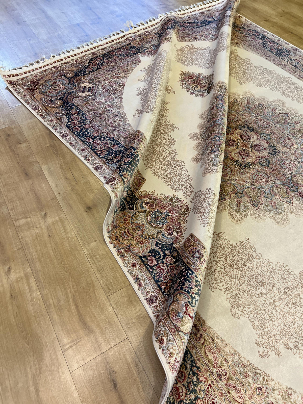 5x8 ft Blue Cream Luxury Silk Rug, Classic Turkish Style Carpet