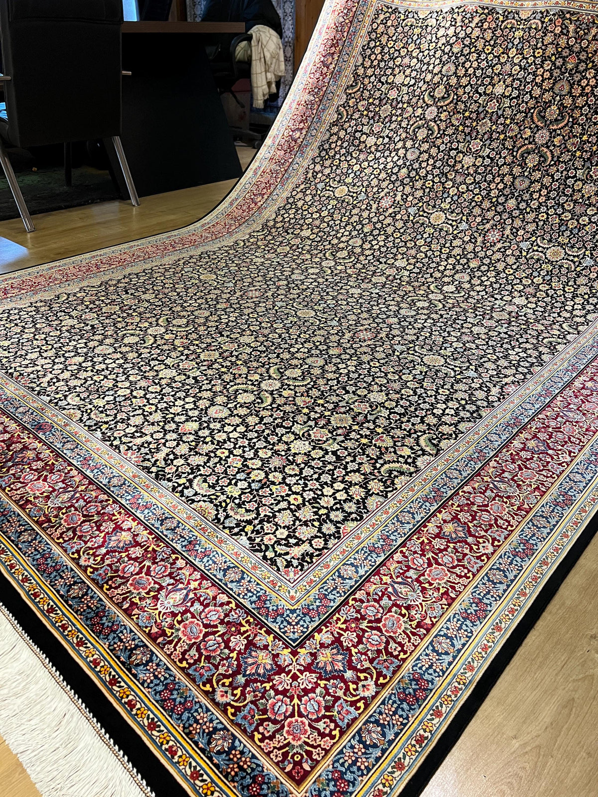 7x10 Ft Black Silk Rug With Red Border, Traditional Floral Classic Design