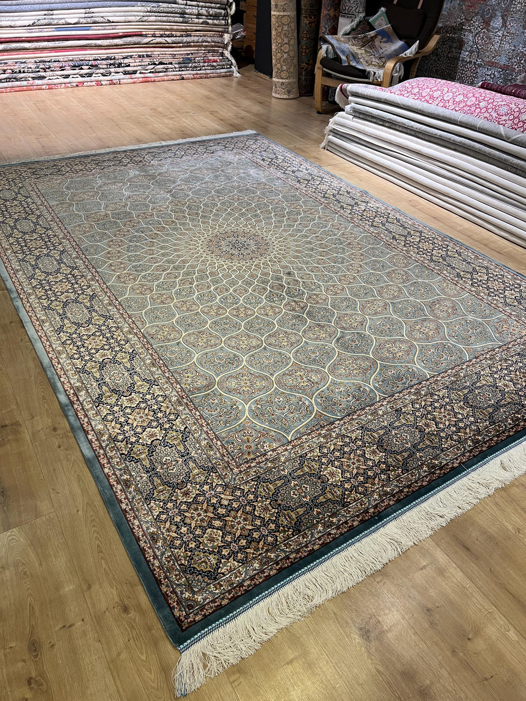 7x10 Ft Blue Silk Rug, Classic Medallion Design, Traditional Pattern