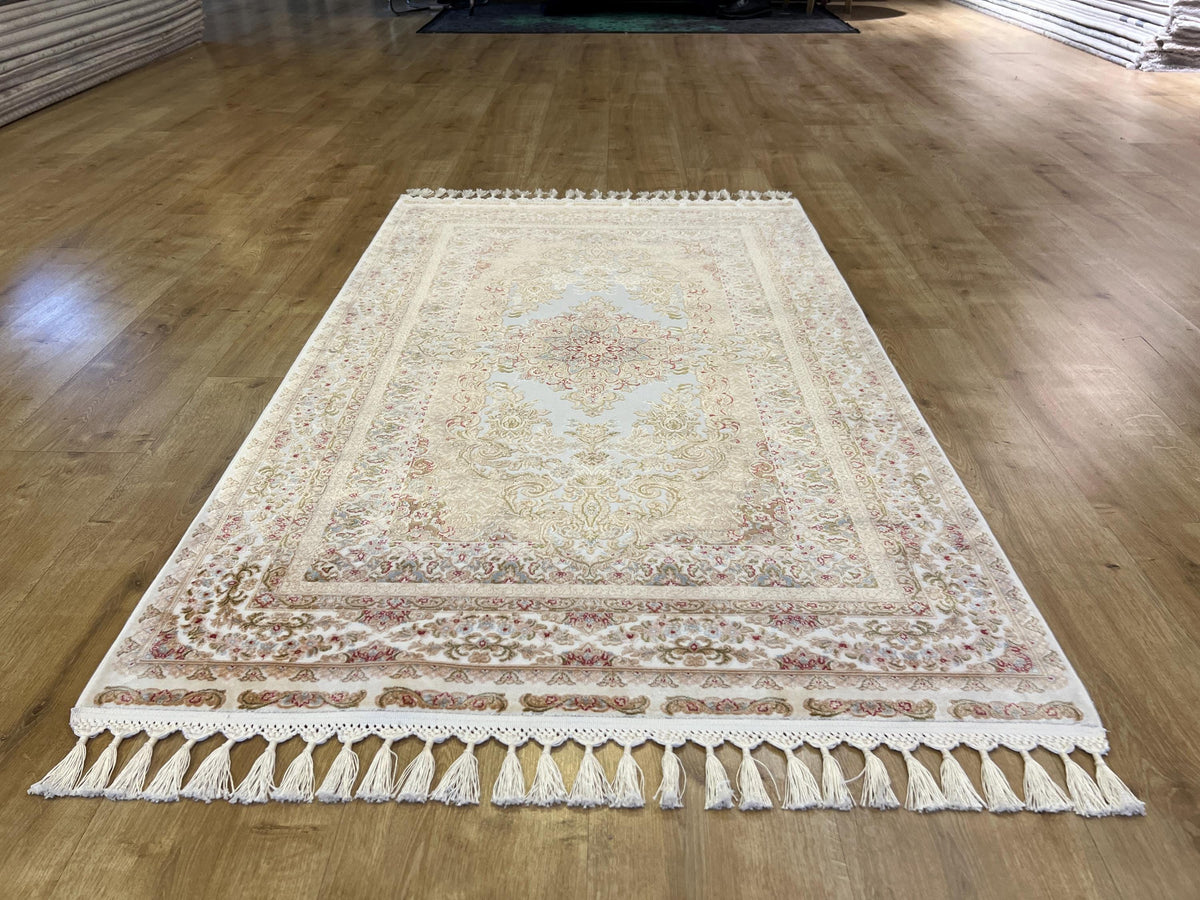 Cream Silk Bamboo Rug with Gold Medallion, 3x5 ft, Classic Luxury Small Rug
