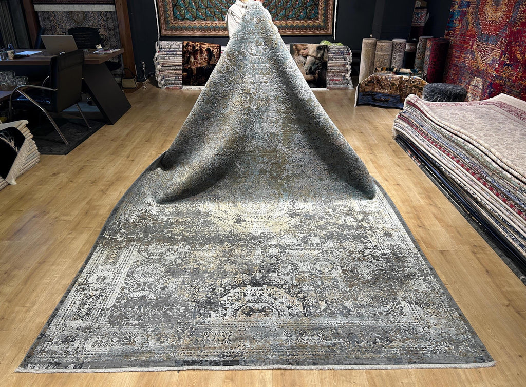Gray Gold Bamboo Rug with Antique Distressed Medallion Pattern