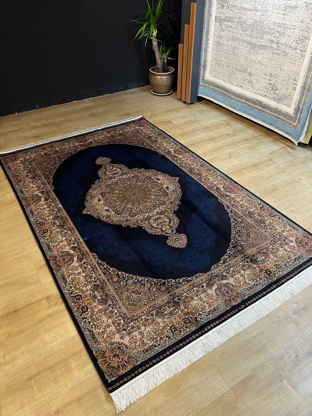 5x8 Blue Silk Rug, Classic Turkish Carpet, Medallion Design, Luxury Rug