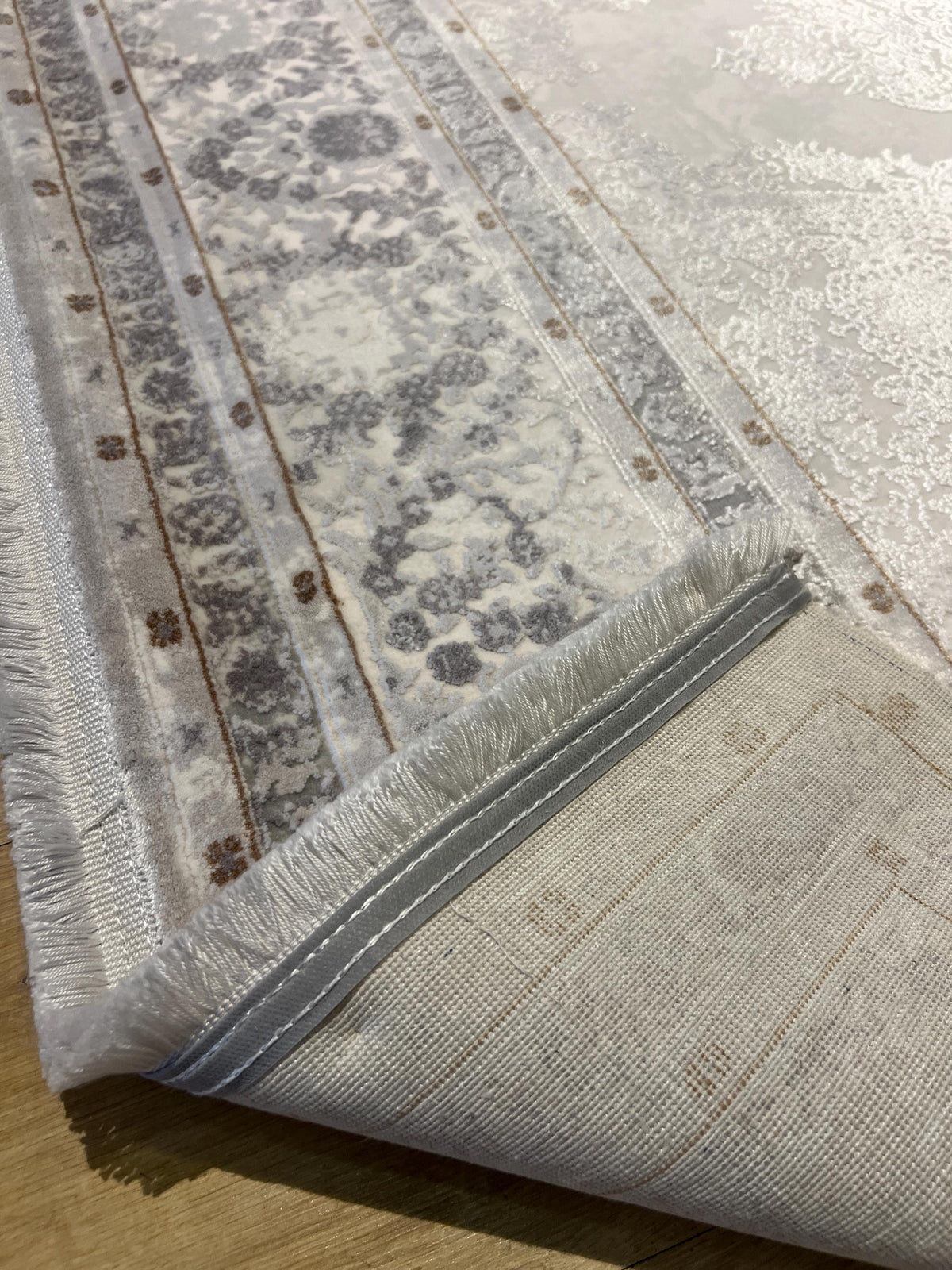 Gray Silver Bamboo Area Rug, Turkish Medallion Design Carpet (5x8 ft)