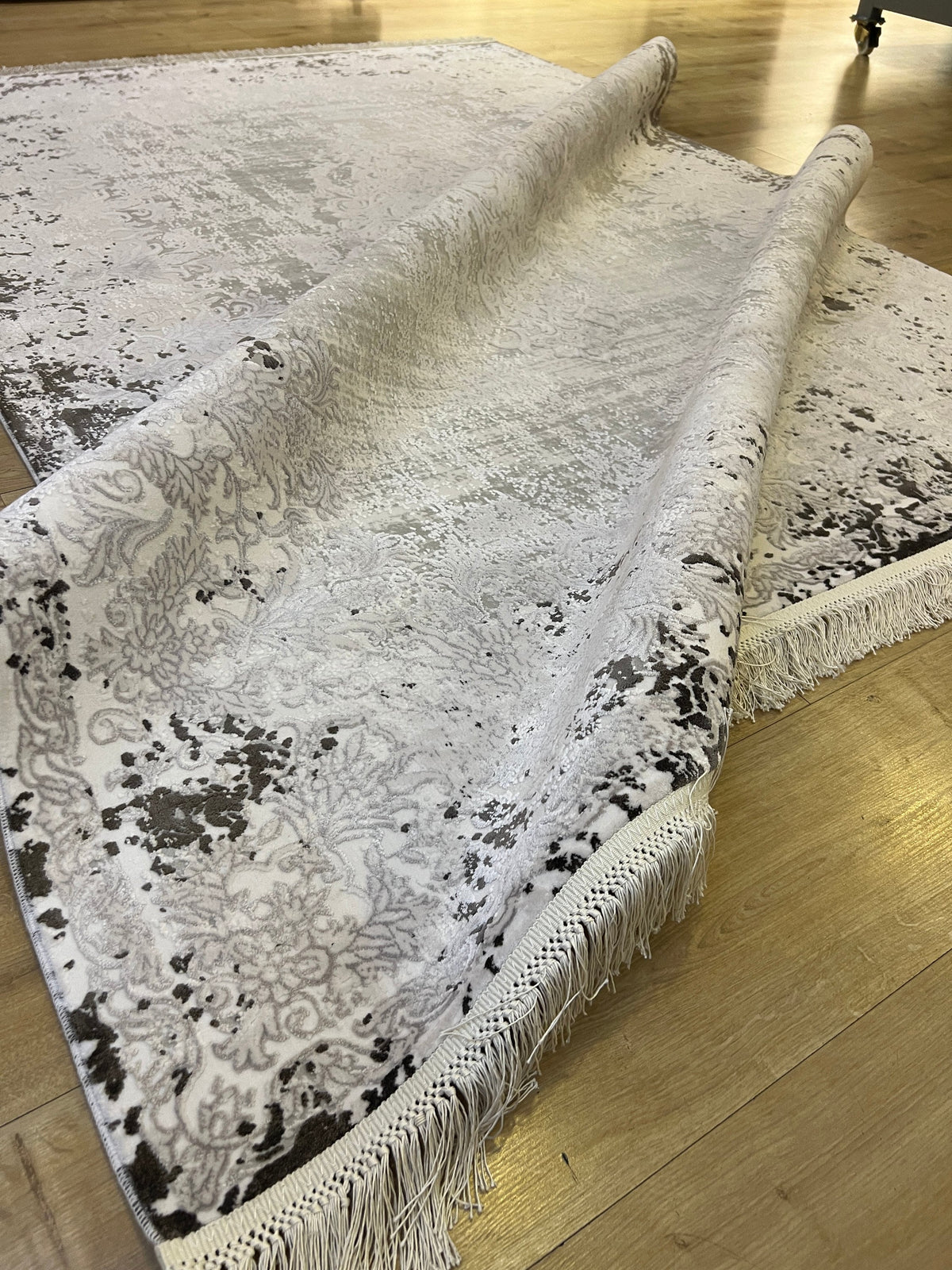 Gray & Black Bamboo Rug, Palace Style (5x8 ft)