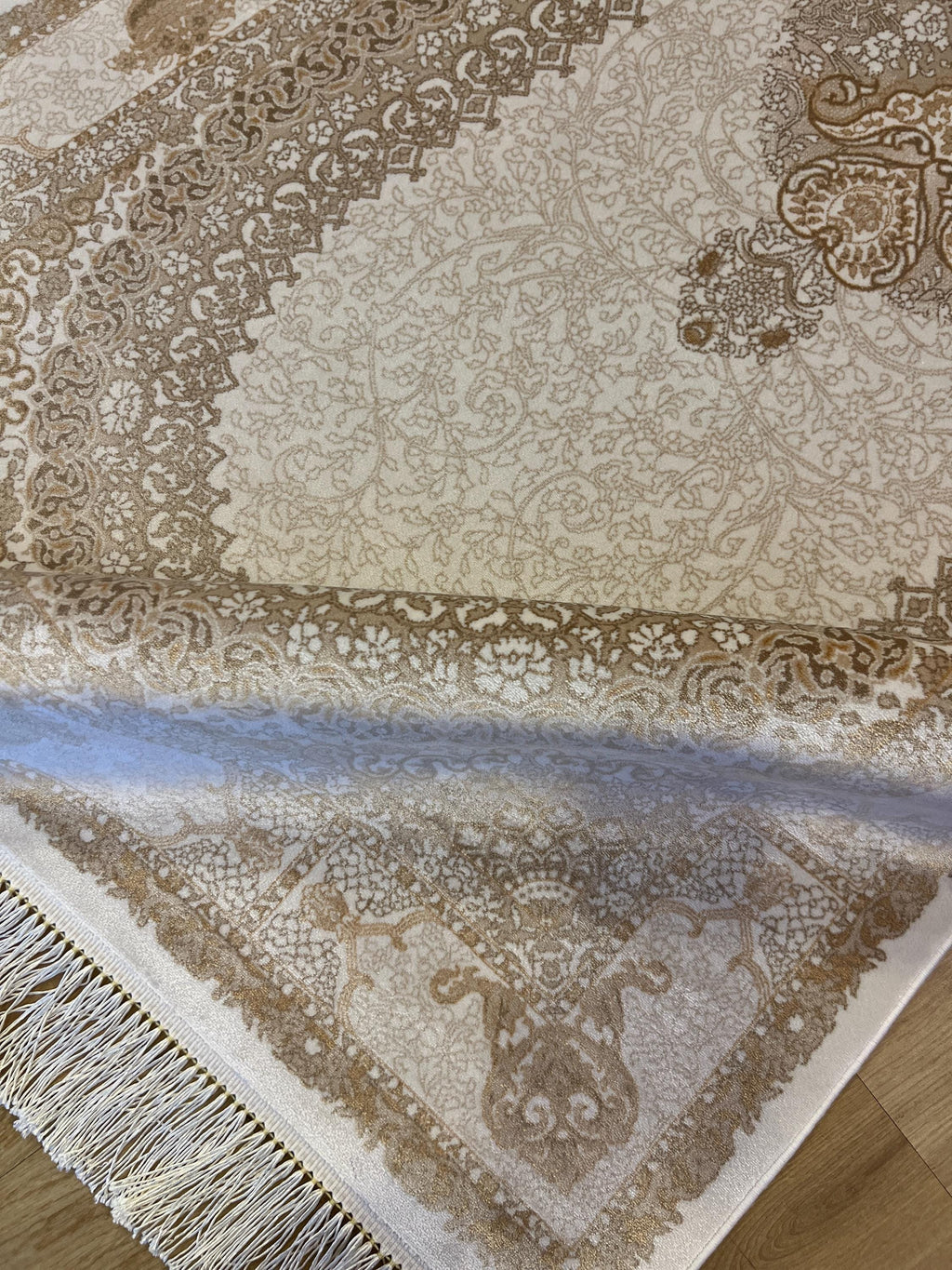 Cream Gold Medallion Silk Runner Rug, 3x10 ft, Classic Luxury Hallway Rug