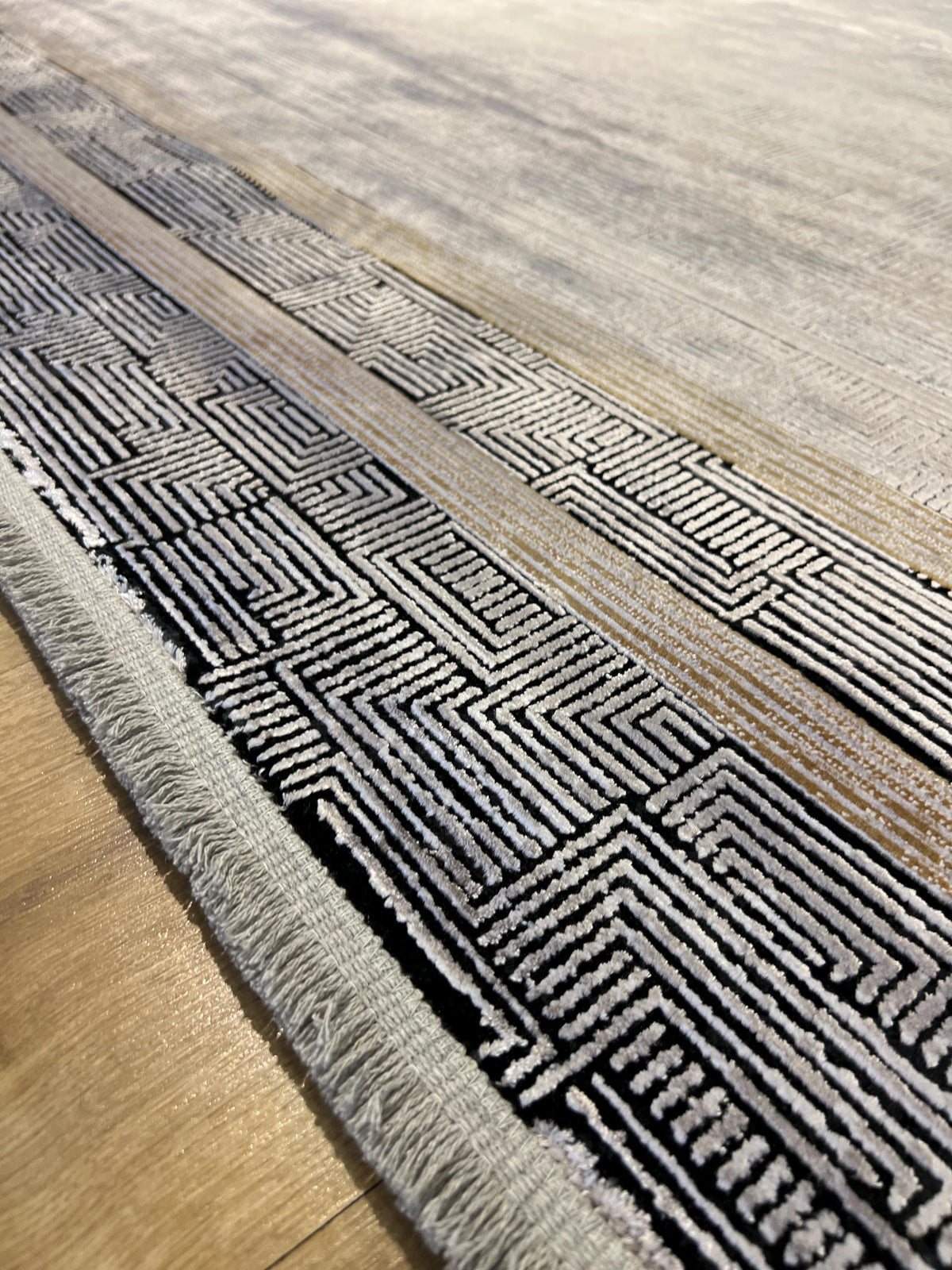 8x11 ft Gray Modern Bamboo Rug with Gold Border Design
