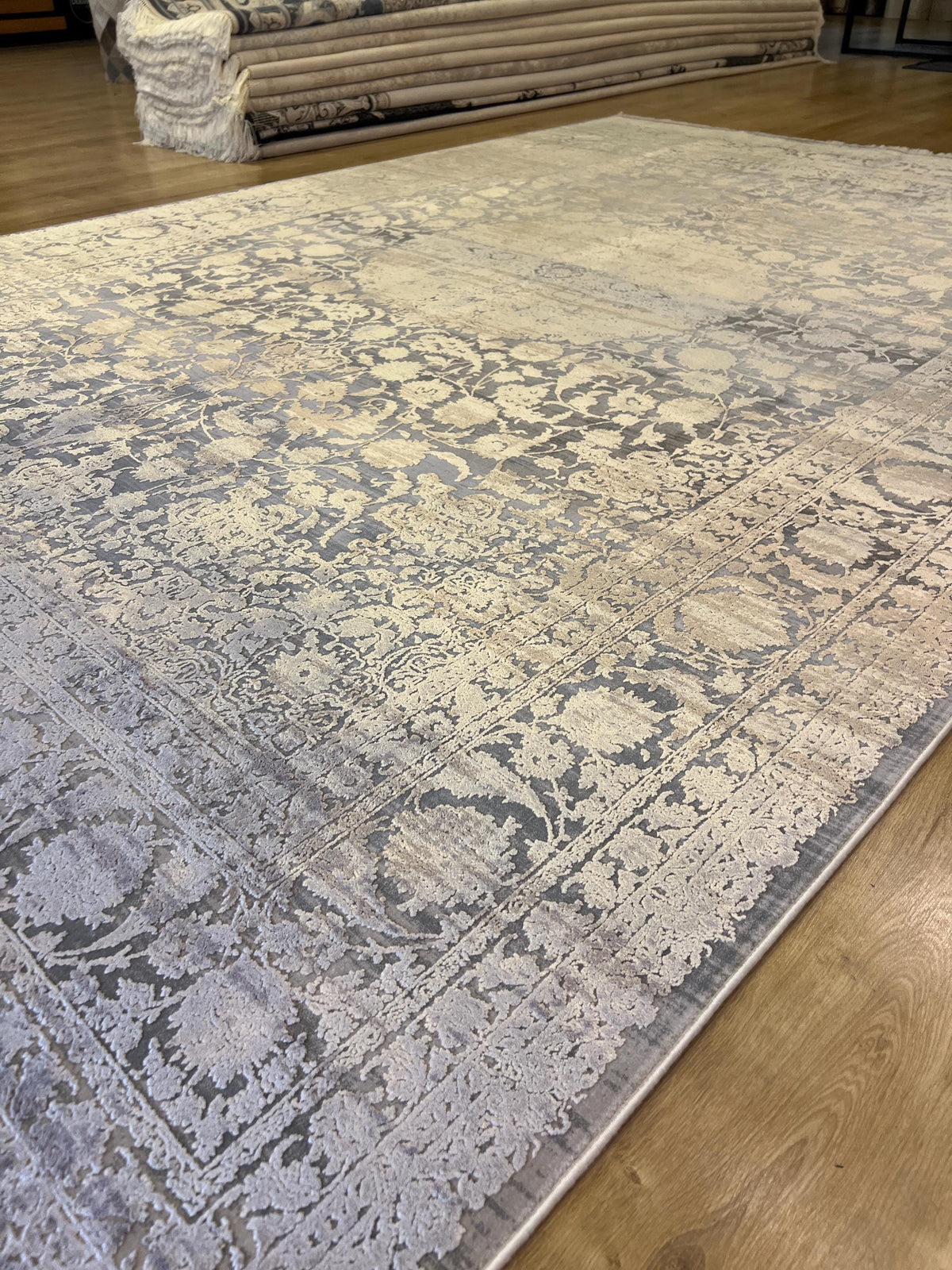 7x10 Gray Bamboo Acrylic Rug, Modern Medallion Pattern, Luxury Living Room Carpet