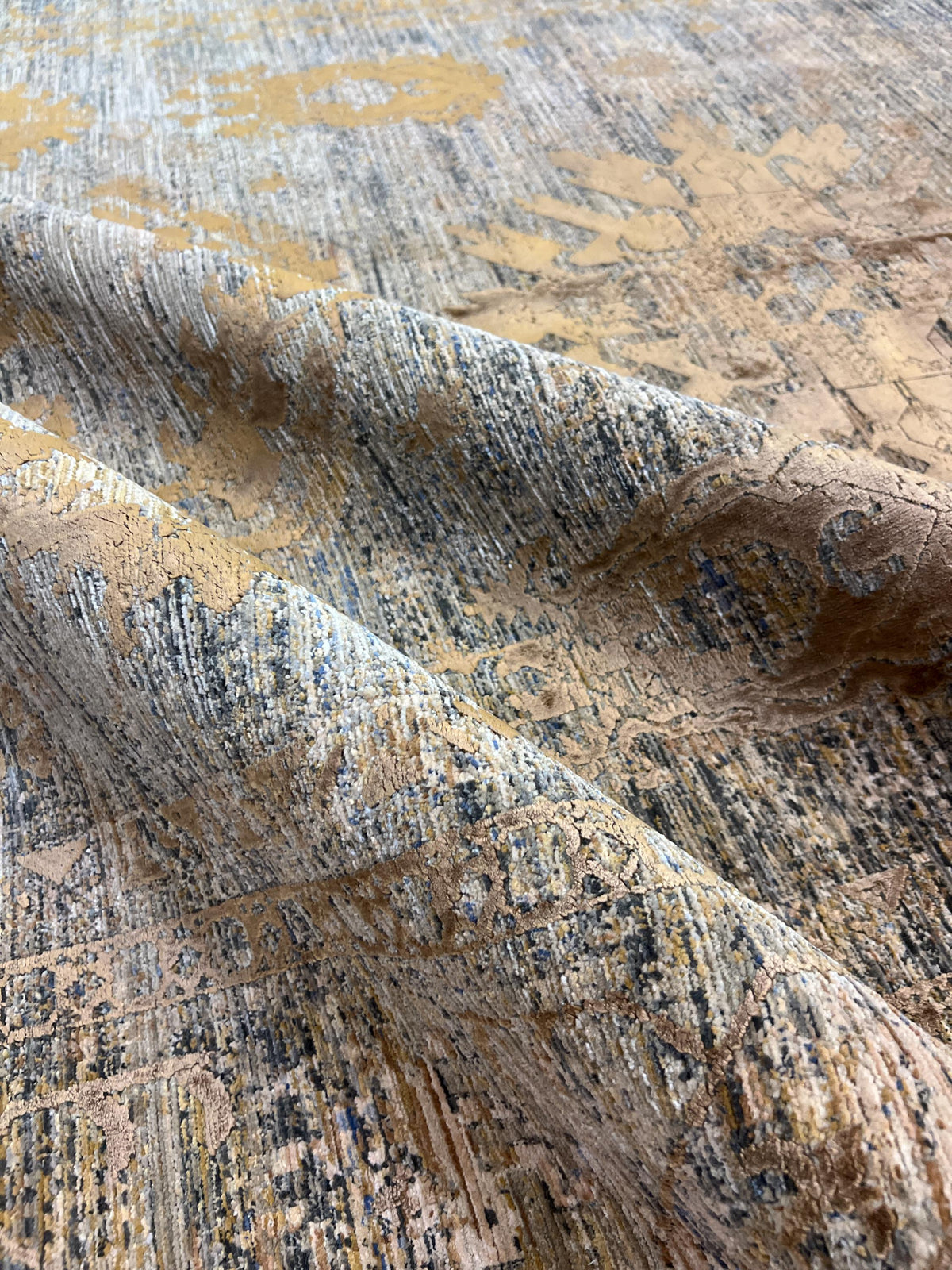 Gray Copper 7x10 Ft Bamboo Rug with Antique Distressed Pattern