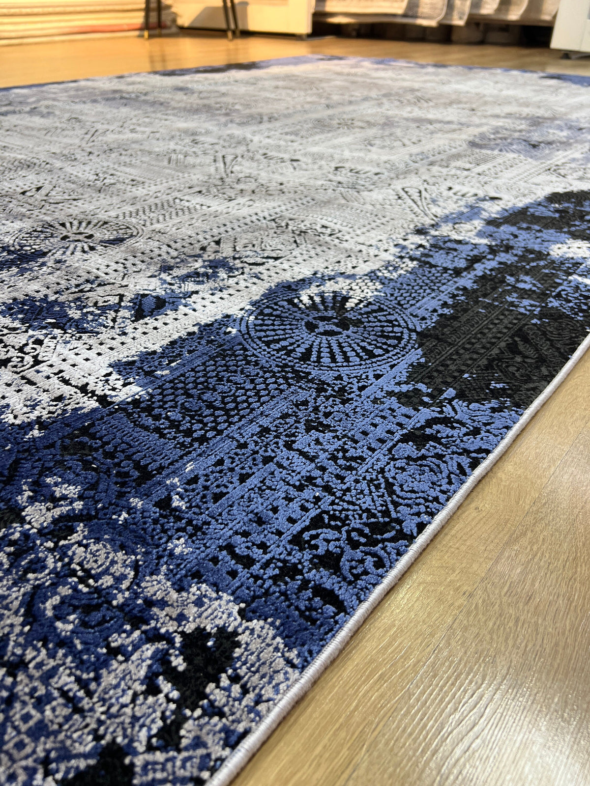 7x10 Ft Blue Gray Traditional Ethnic Pattern Distressed Bamboo Rug