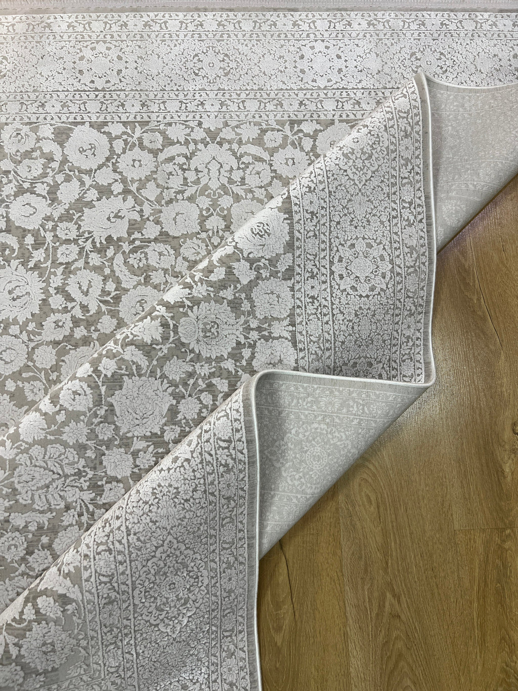 White Floral Bamboo Rug 5x8 ft, Turkish Carpet
