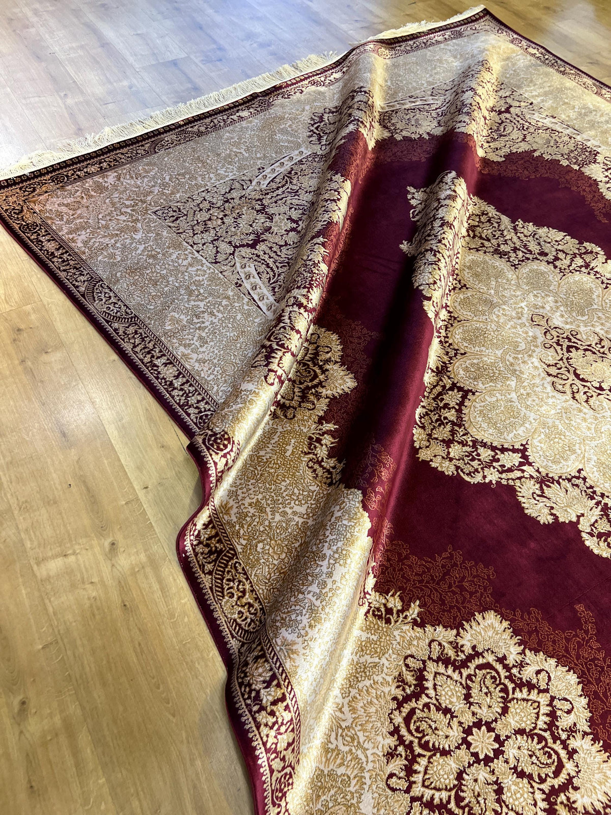 7x10 ft Red Silk Rug with Gold Medallion – Classic Turkish Style Luxury Carpet