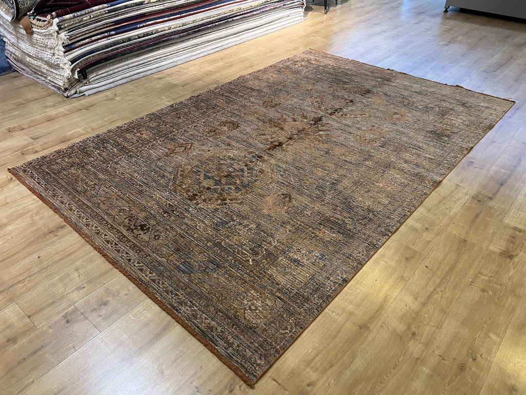 Gray Copper 7x10 Ft Bamboo Rug with Antique Distressed Pattern