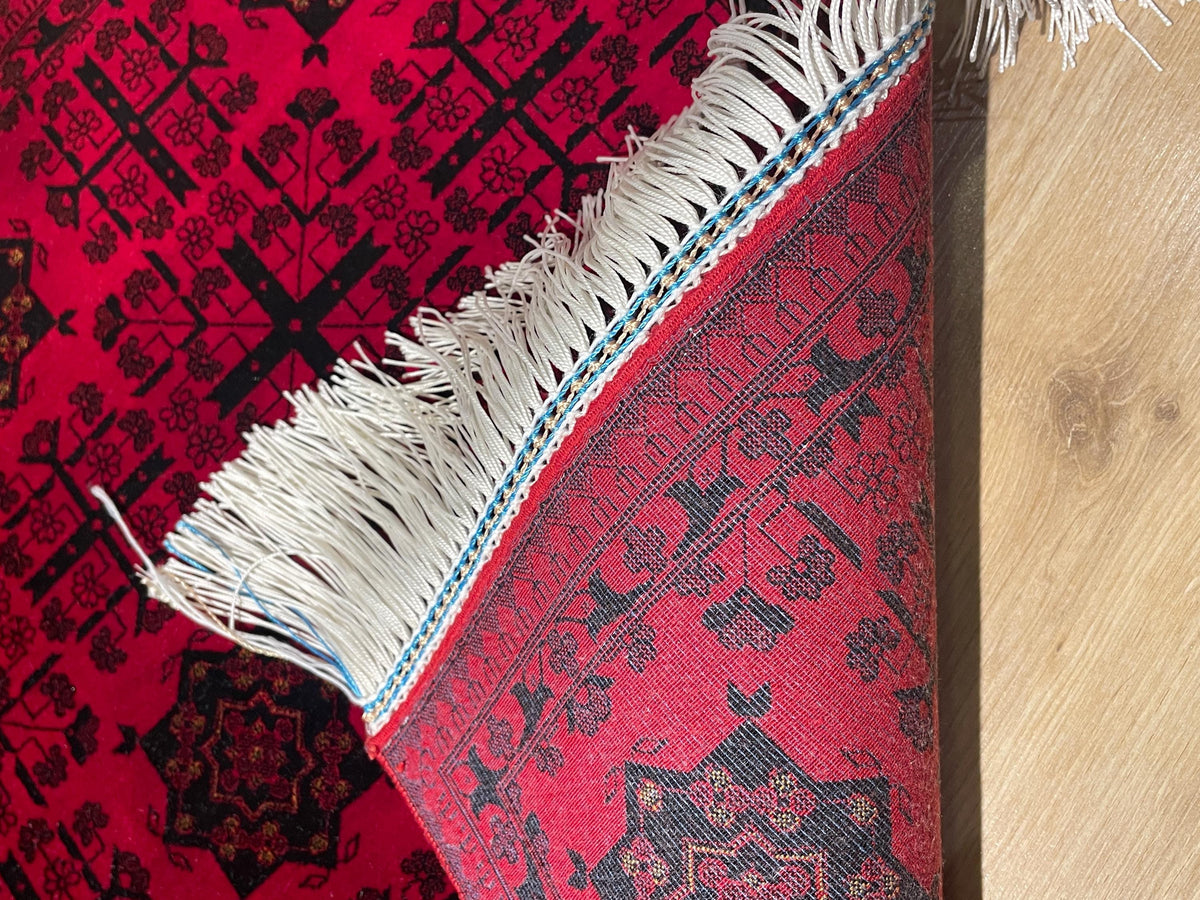 Red Ethnic Pattern Silk Rug, Traditional Small Silk Mat, Luxury Home Decor, Tapestry