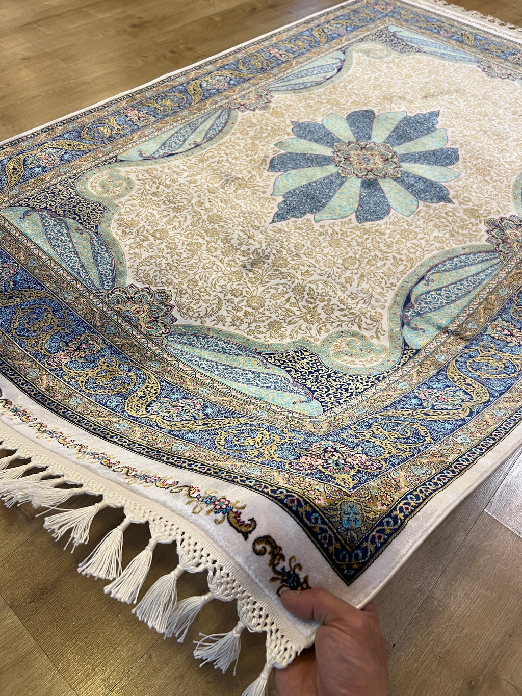 Ivory Silk Rug with Blue Medallion, 4x6 ft, Classic Turkish Style Area Rug