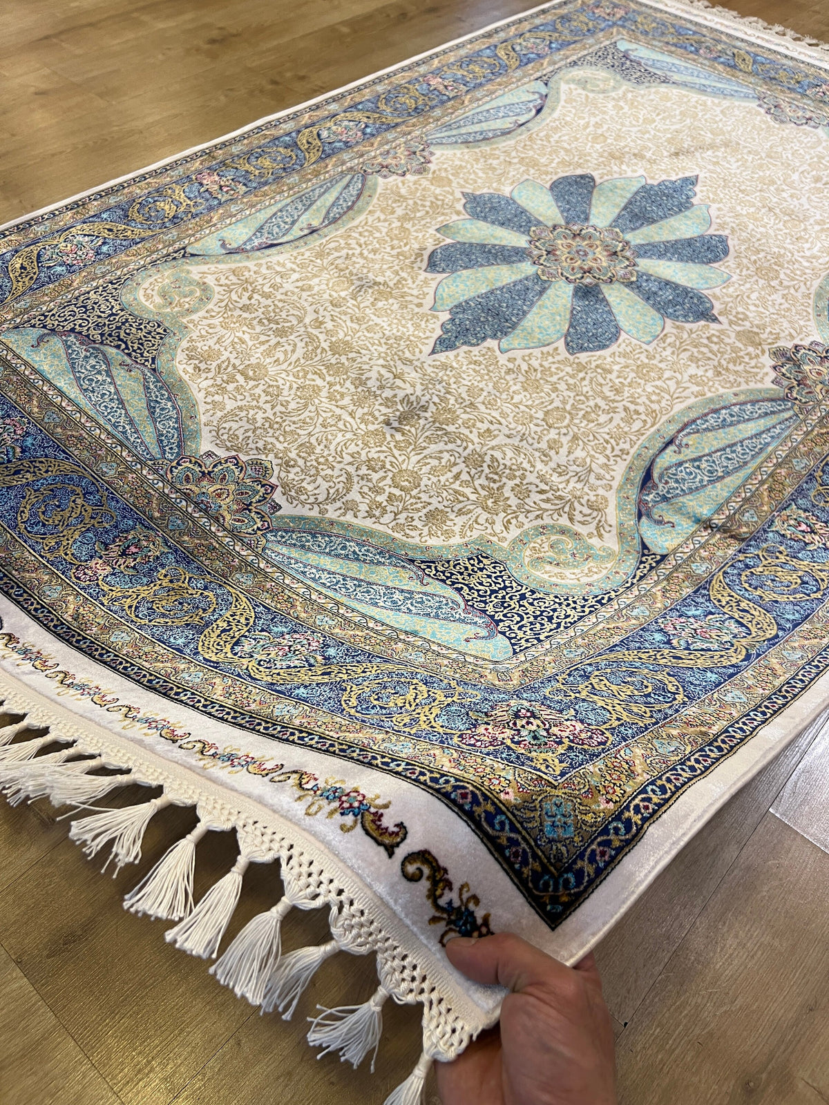 Ivory Silk Rug with Blue Medallion, 4x6 ft, Classic Turkish Style Area Rug