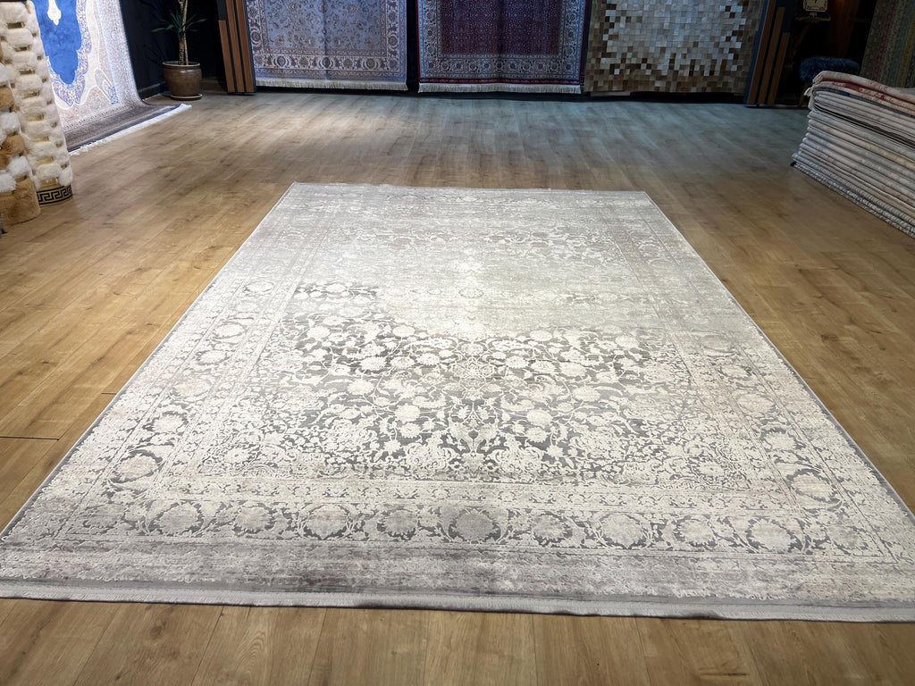 7x10 ft Antique Distressed Medallion Bamboo Rug in Gray and Beige
