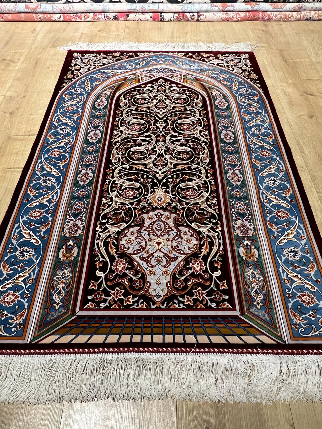 2.62x4.10 Ft Red Blue Silk Prayer Rug With Floral Design, Muslim Gift Prayer Mat
