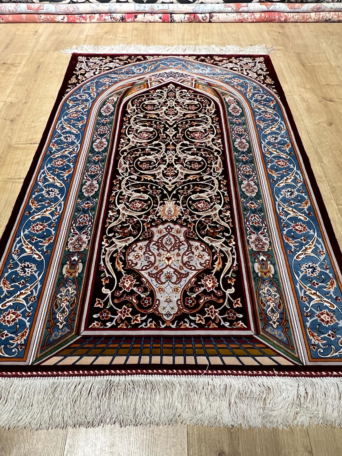 2.62x4.10 Ft Red Blue Silk Prayer Rug With Floral Design, Muslim Gift Prayer Mat