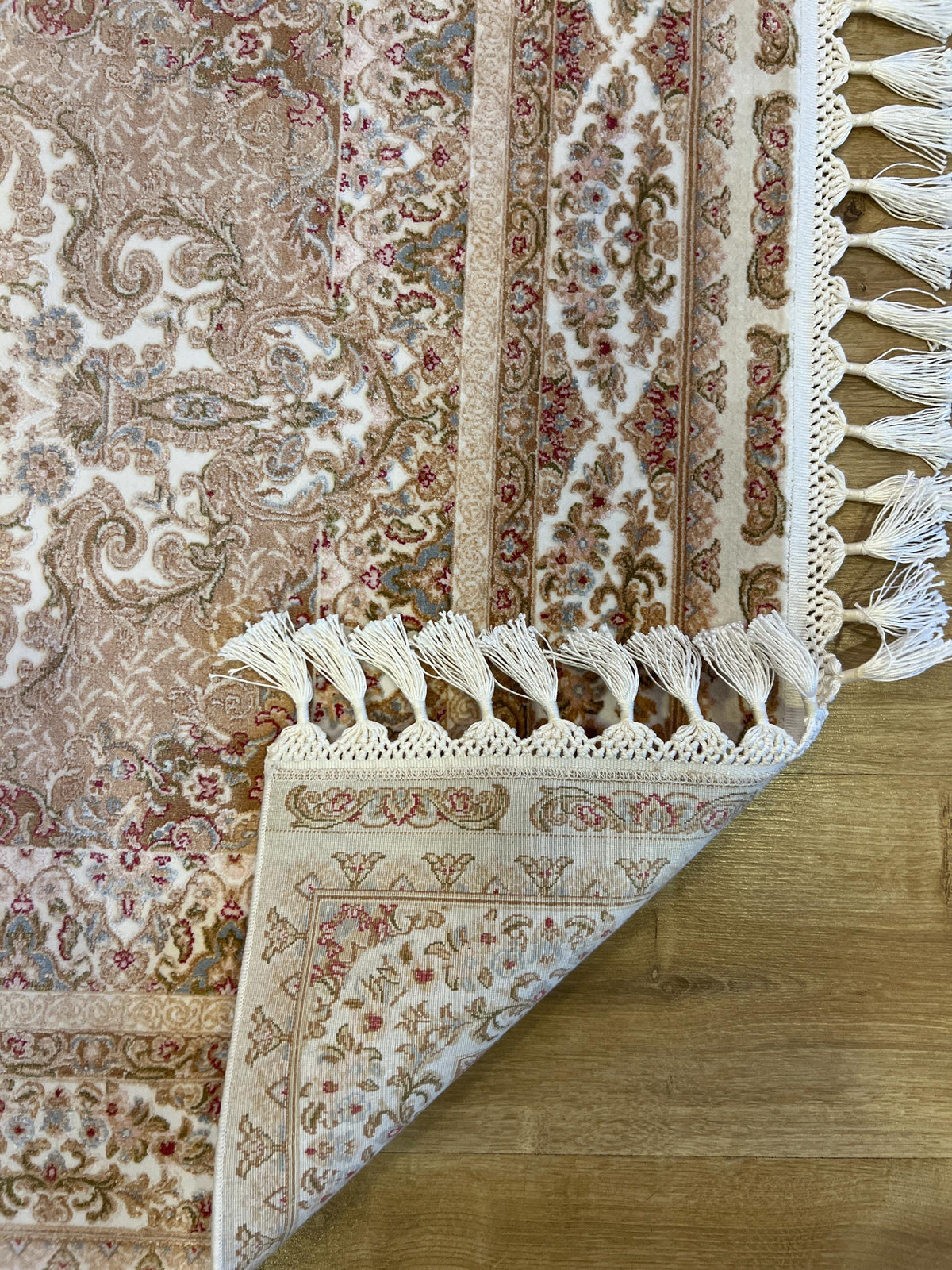 Cream Silk Bamboo Rug with Gold Medallion, 3x5 ft, Classic Luxury Small Rug
