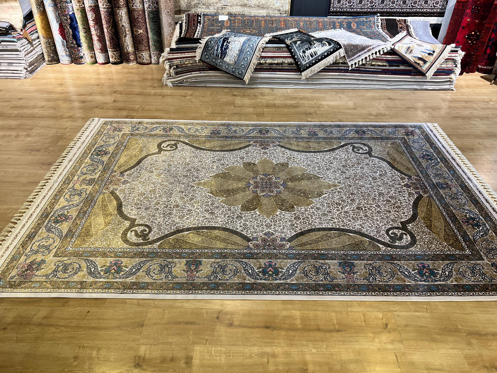 Cream Silk Rug with Gold Medallion Classic Design