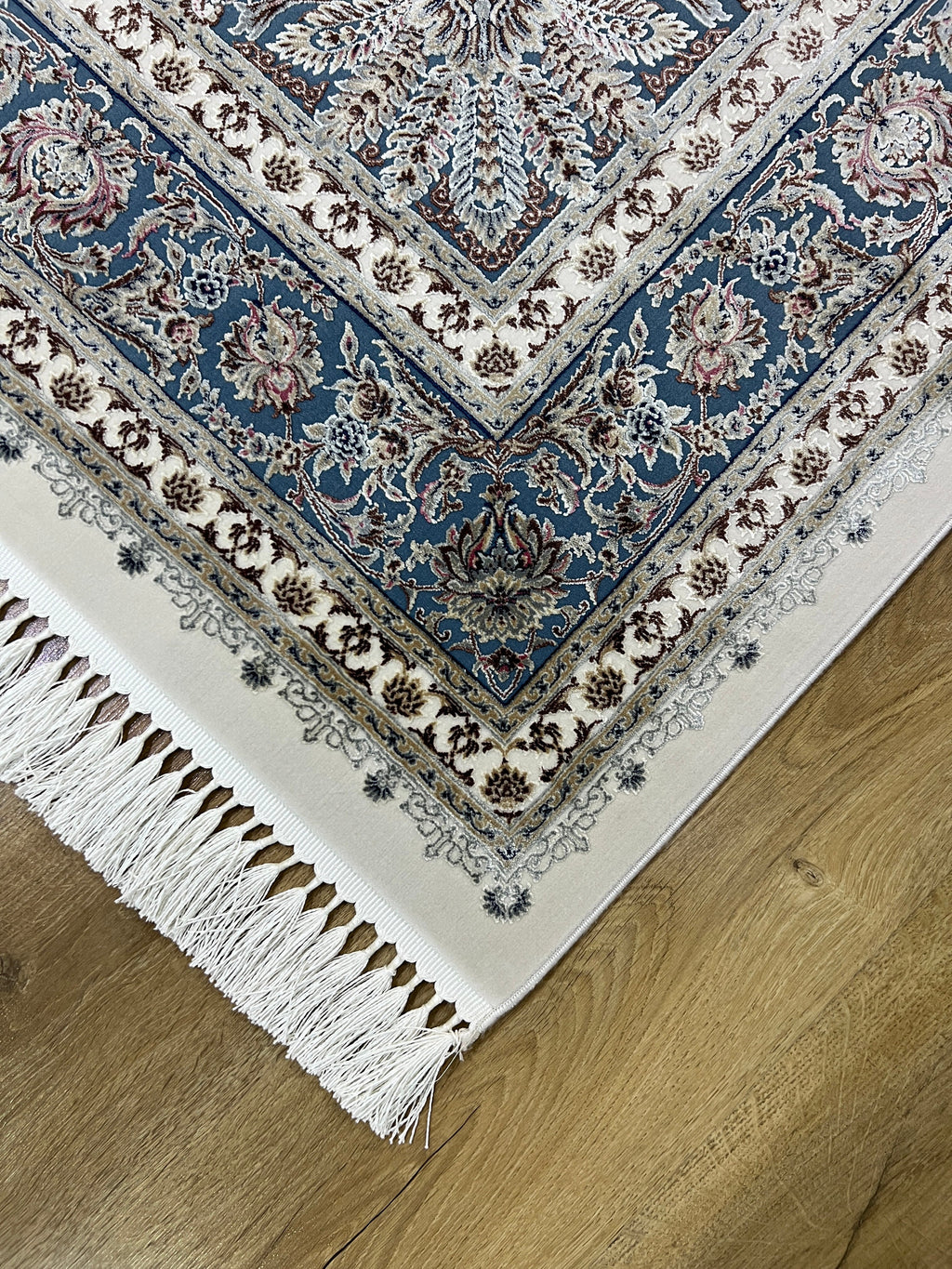 5x8 ft Ivory Silk Rug with Blue Border and Medallion, Classic Turkish Style