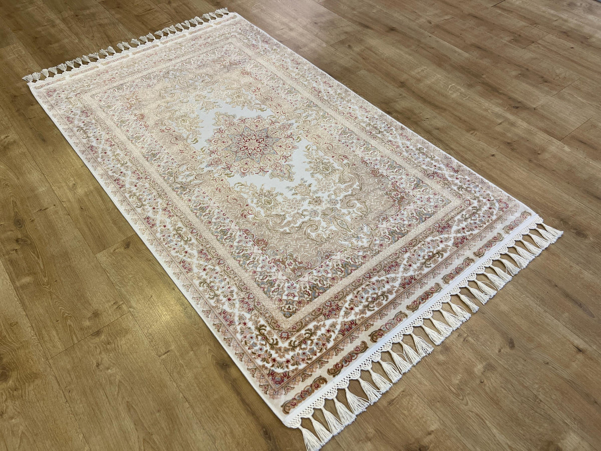Cream Silk Bamboo Rug with Gold Medallion, 3x5 ft, Classic Luxury Small Rug