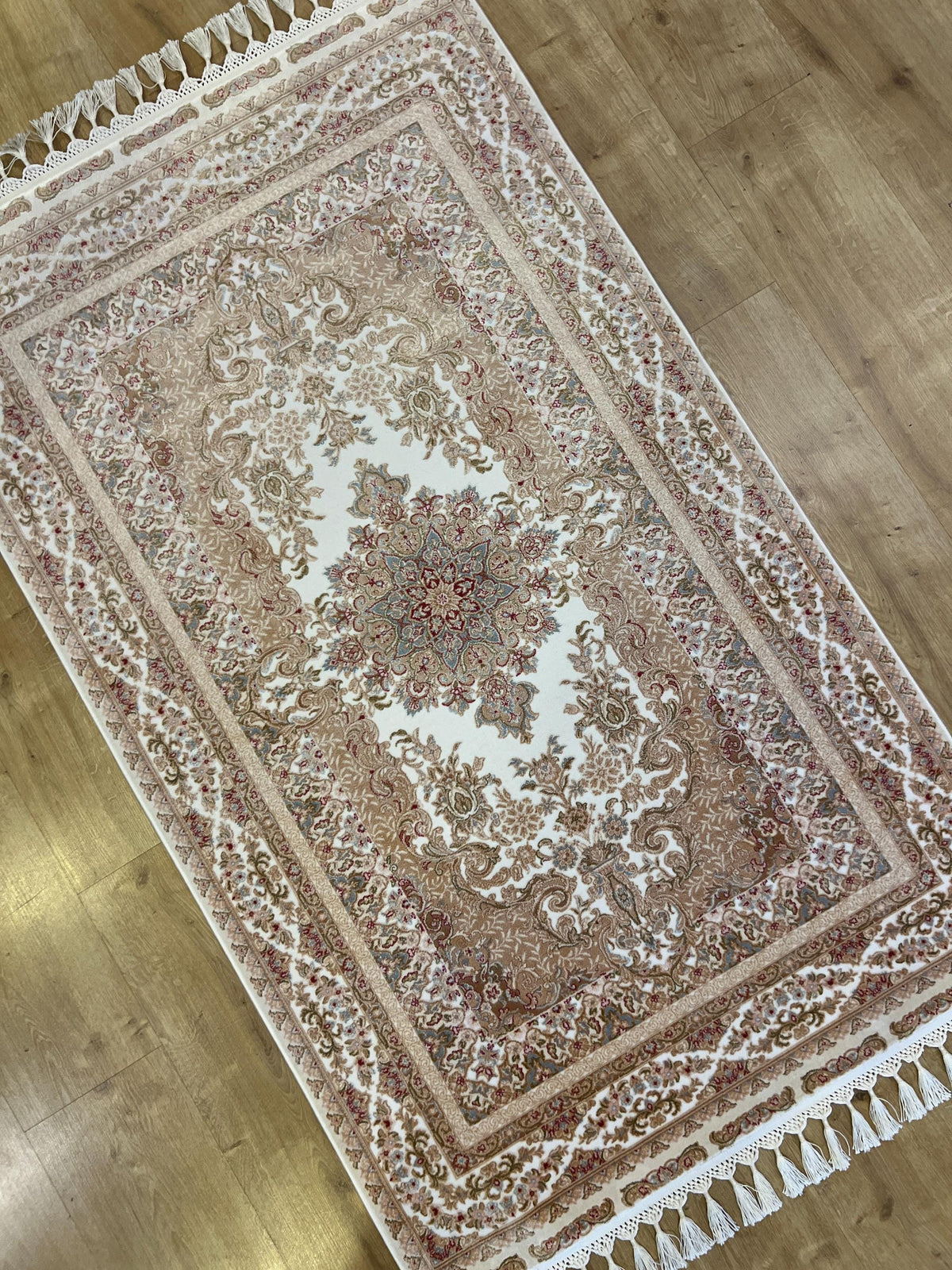 Cream Silk Bamboo Rug with Gold Medallion, 3x5 ft, Classic Luxury Small Rug