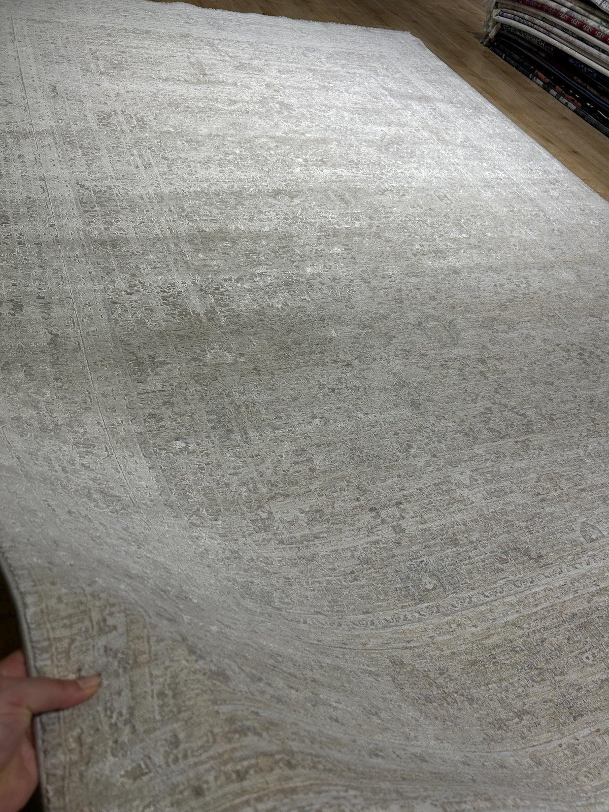Beige Cream Floral Bamboo Rug with Traditional Modern Distressed Patterns