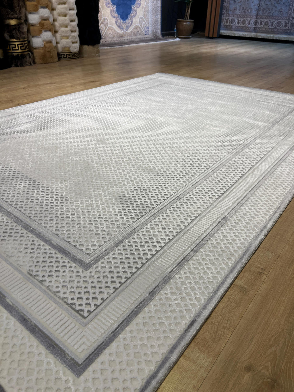 5x8 ft Gray Bamboo Rug, Minimalist Frame Design, Modern Style