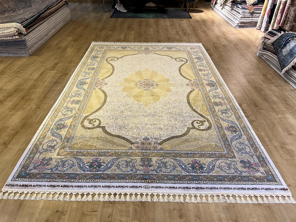 Cream Silk Rug with Gold Medallion Classic Design
