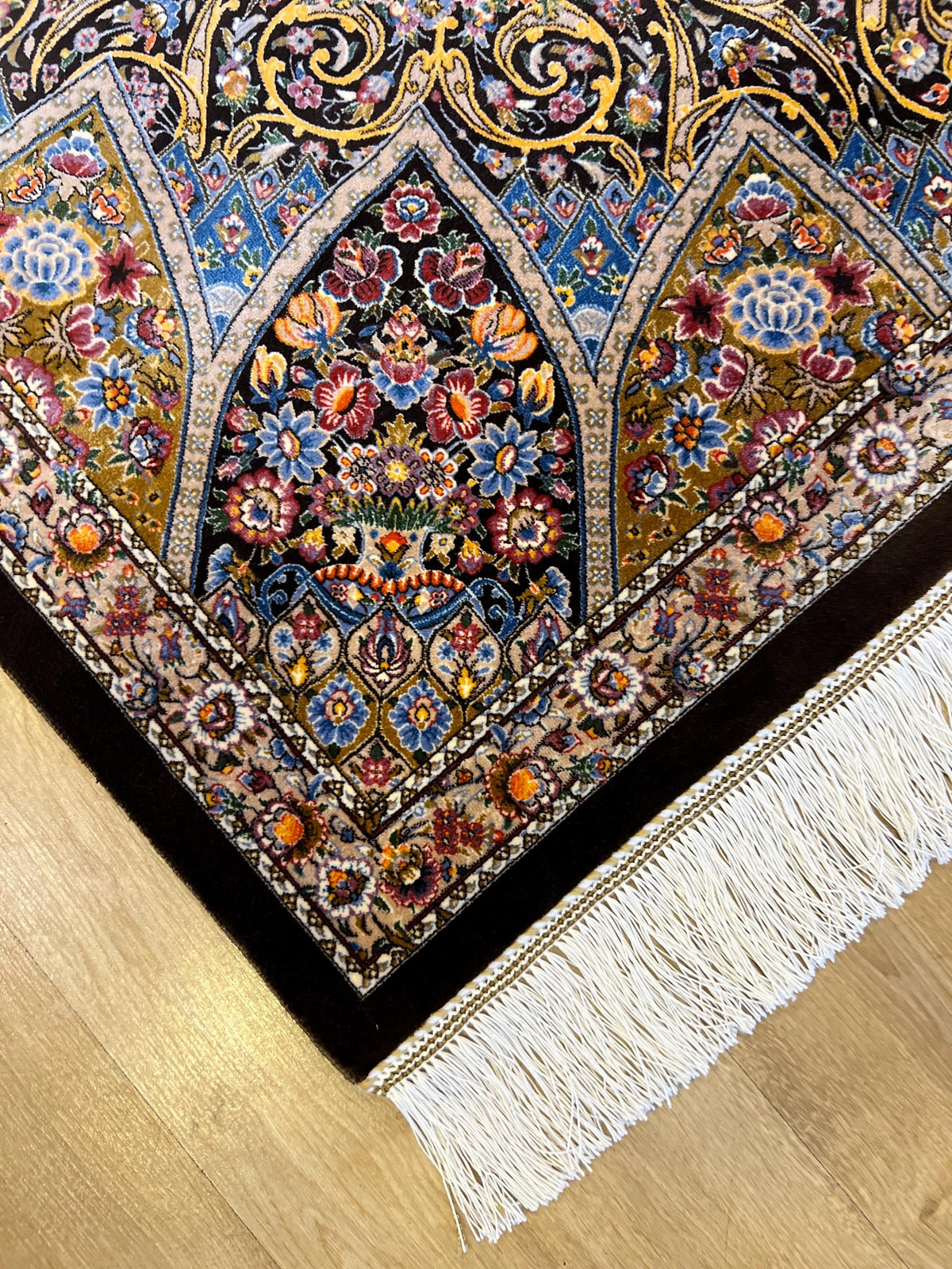 5x8 ft Brown Blue Silk Rug, Classic Medallion Design, Turkish Style Home Decor