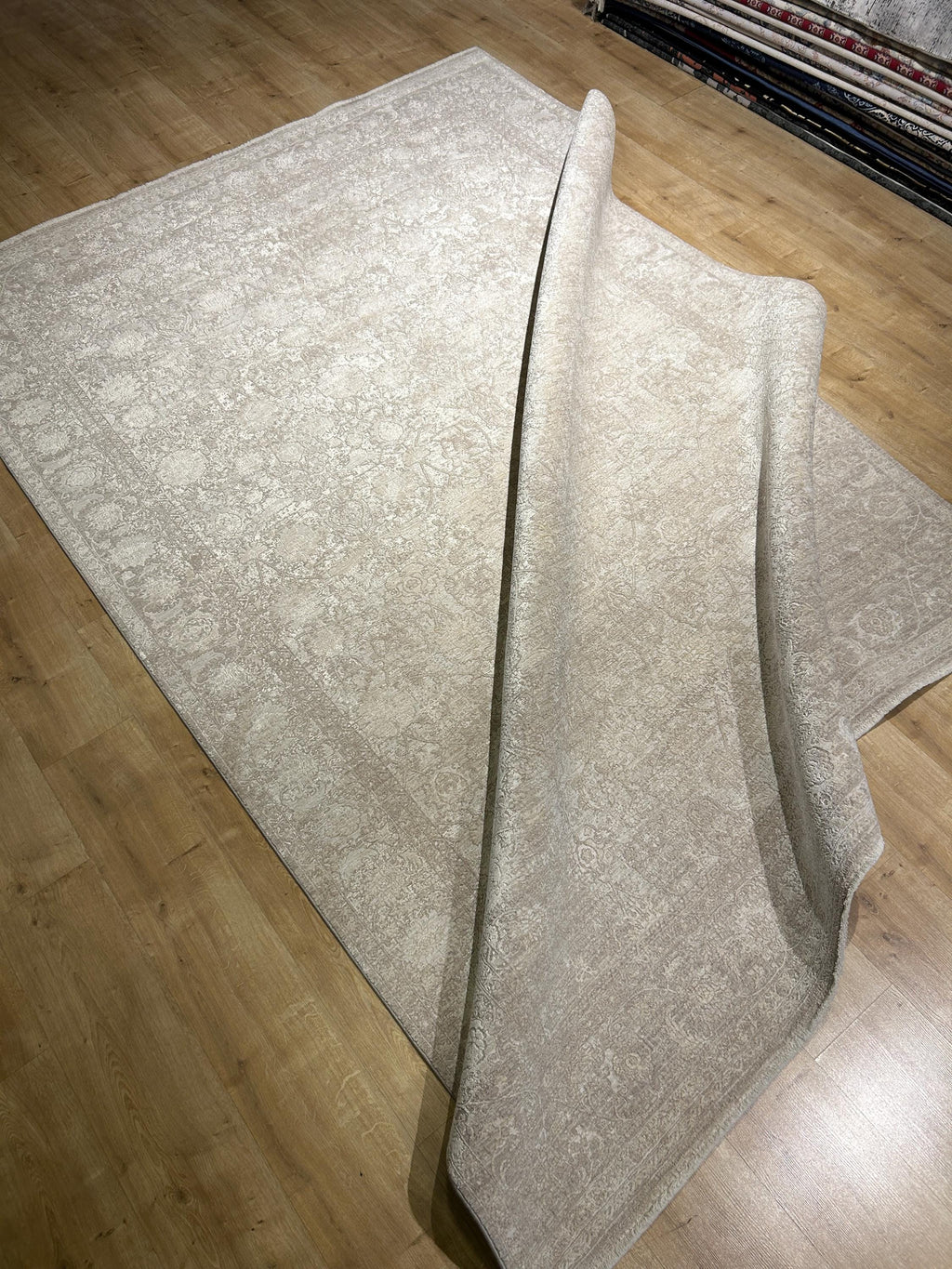 Beige Cream Floral Bamboo Rug with Traditional Modern Distressed Floral Patterns