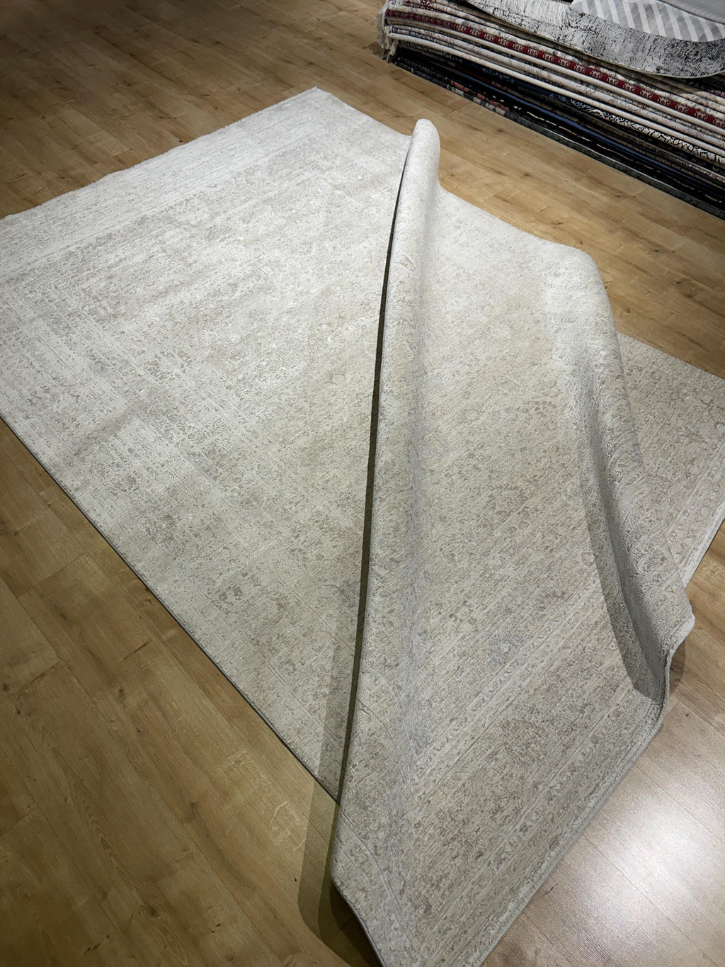 Beige Cream Floral Bamboo Rug with Traditional Modern Distressed Patterns
