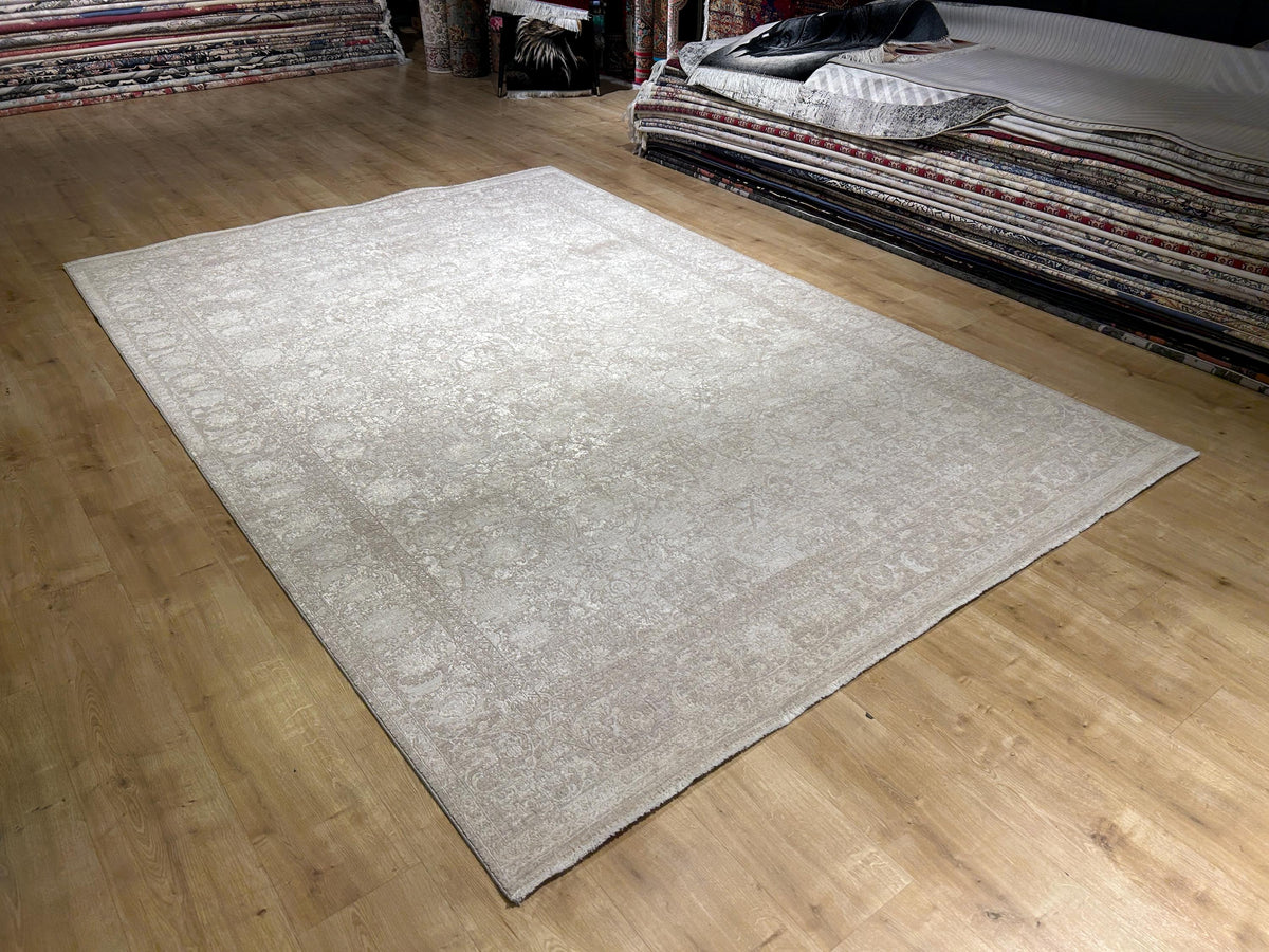Beige Cream Floral Bamboo Rug with Traditional Modern Distressed Floral Patterns